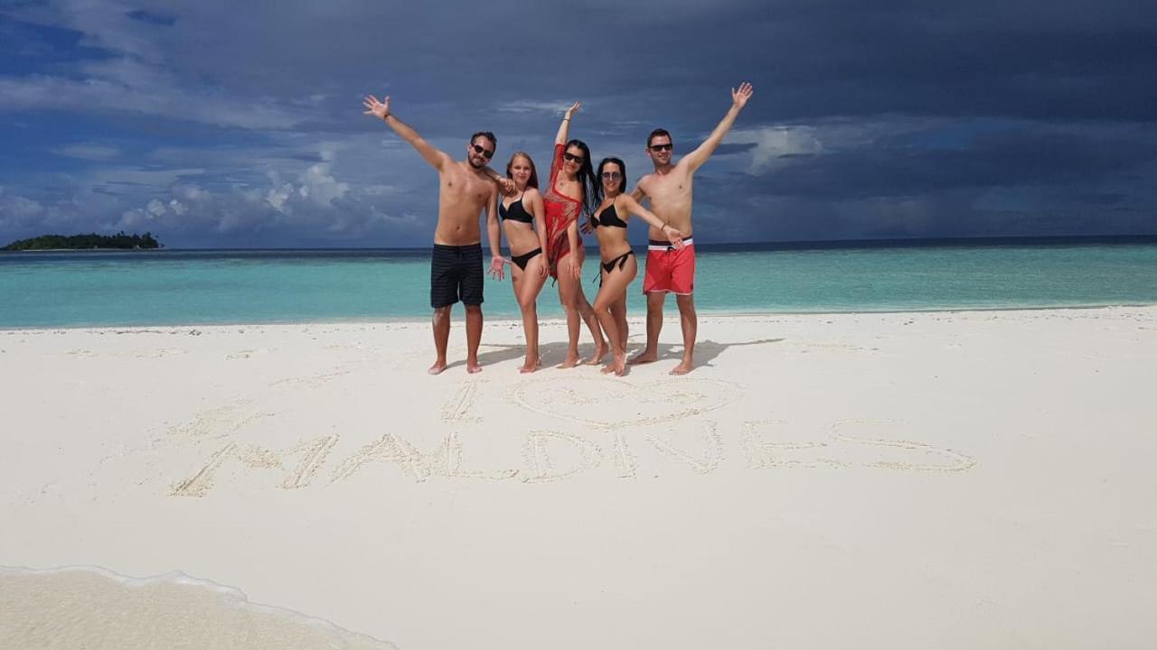 Batuta Maldives Fourson Hotel Тулусдоо Екстериор снимка