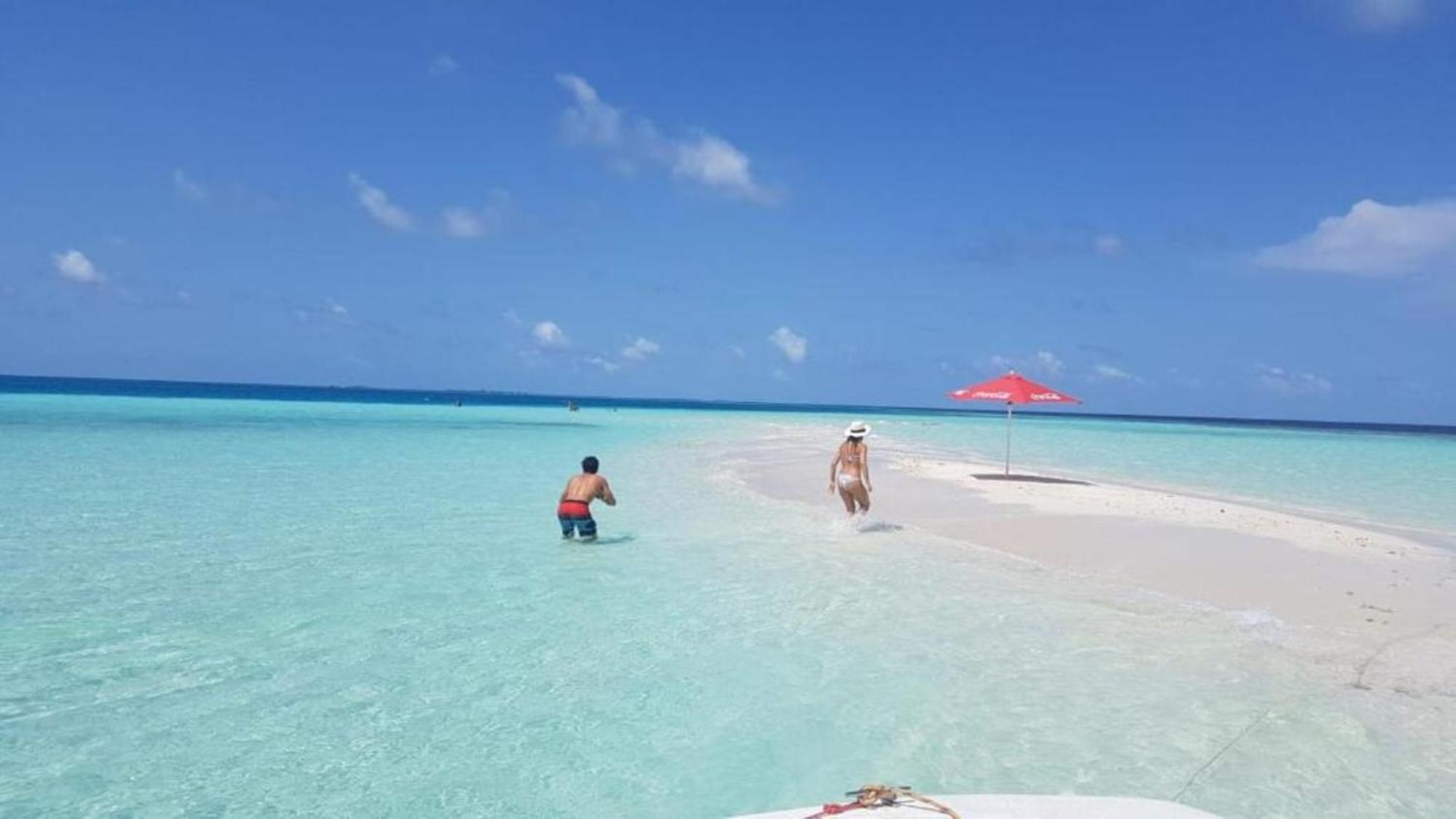 Batuta Maldives Fourson Hotel Тулусдоо Екстериор снимка