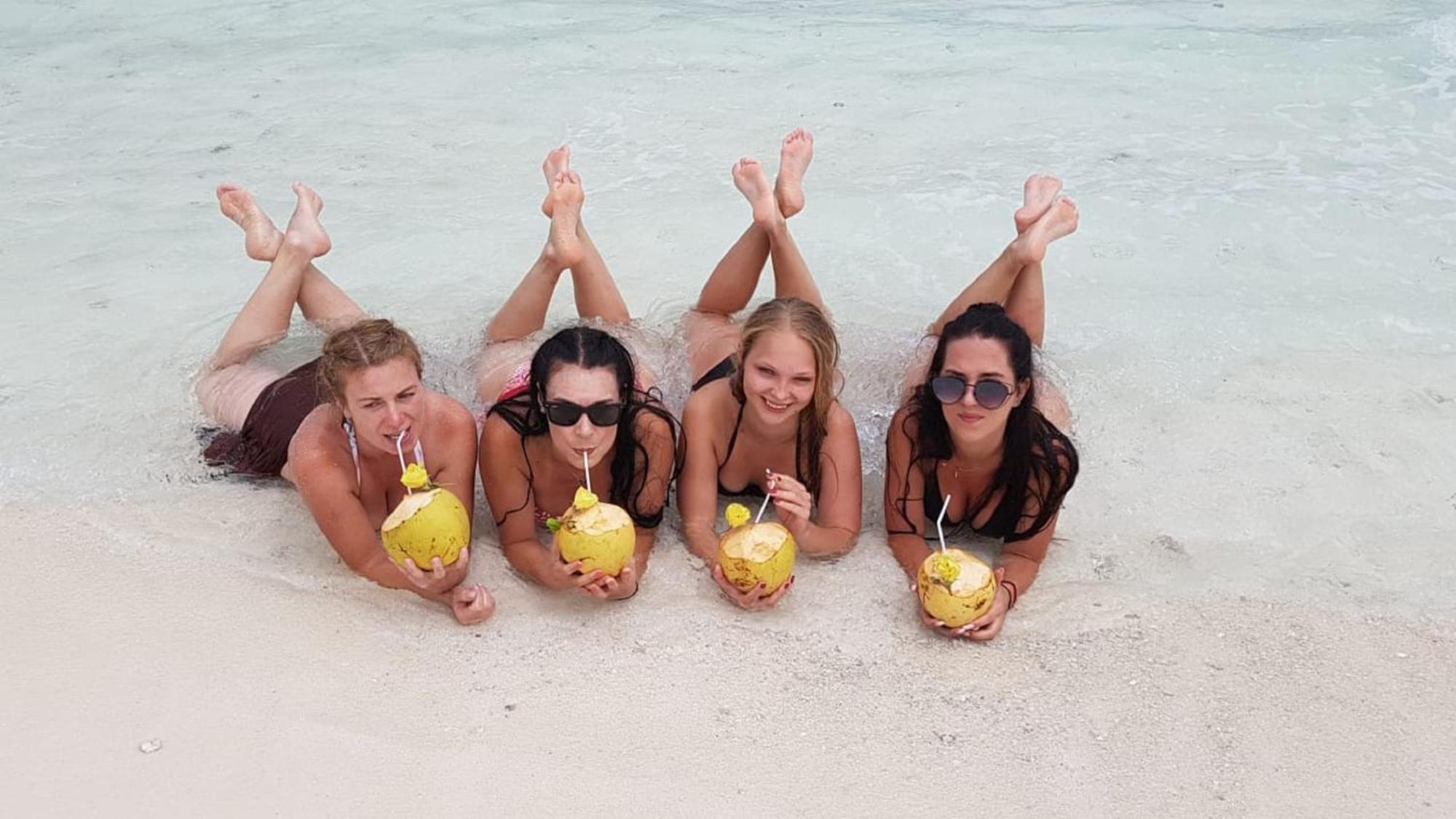Batuta Maldives Fourson Hotel Тулусдоо Екстериор снимка